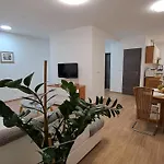 Greenline Pula Apartment