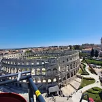 Greenline Pula Apartment