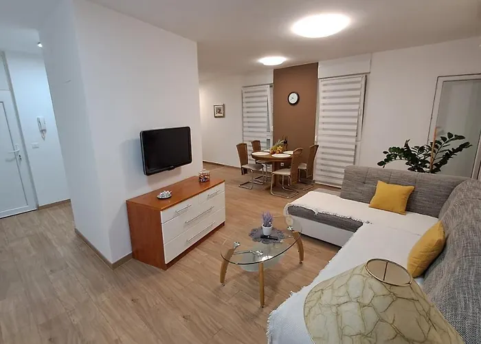 Greenline Pula Apartment